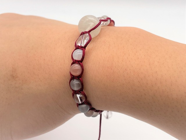 編みブレスレット（ムーンストーン・水晶ヒランヤ）