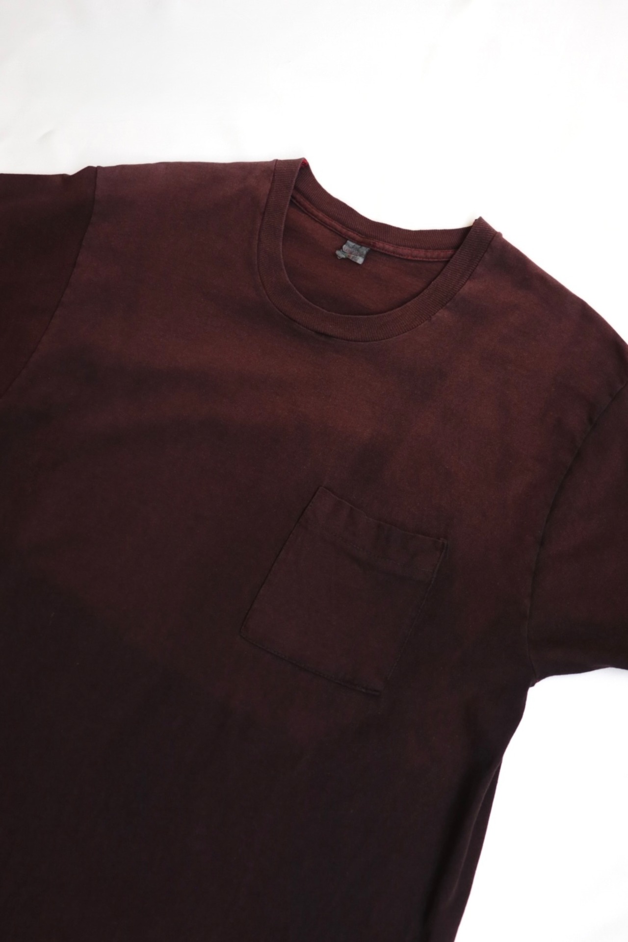 Fruit of the loom dyed & sun-fade pocket t shirt