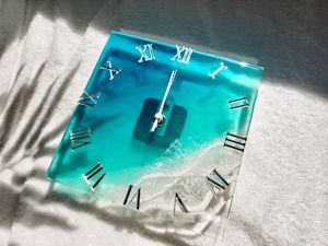 353.オーシャンレジンアート アクリル時計