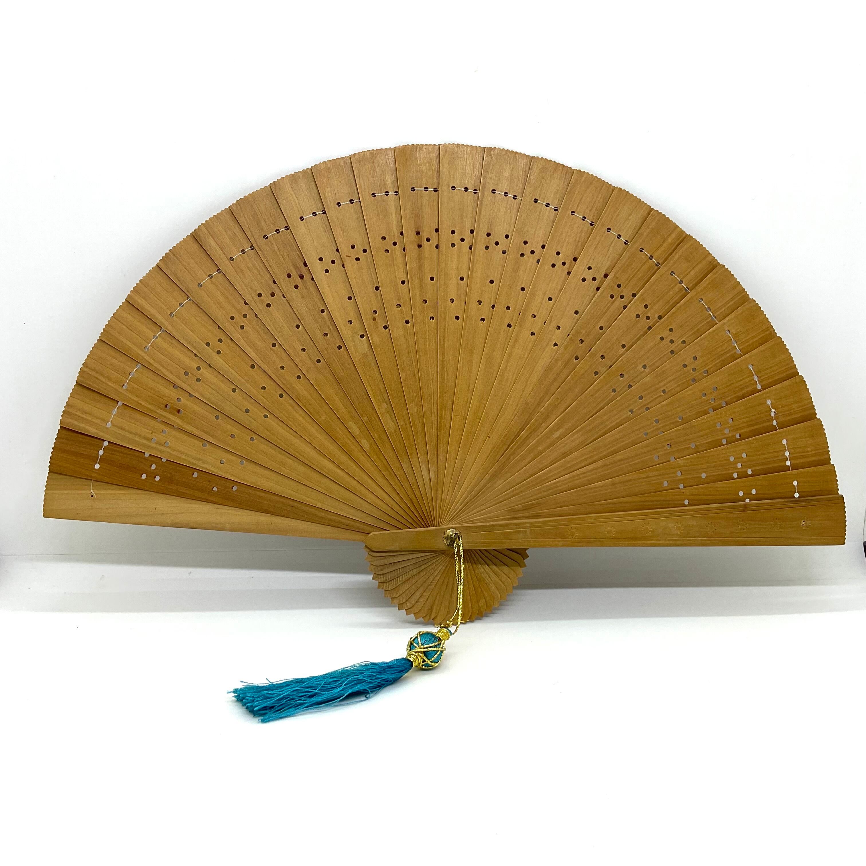 白檀 扇子 昭和 珍しい希少 白檀 扇子 昭和 珍しい希少