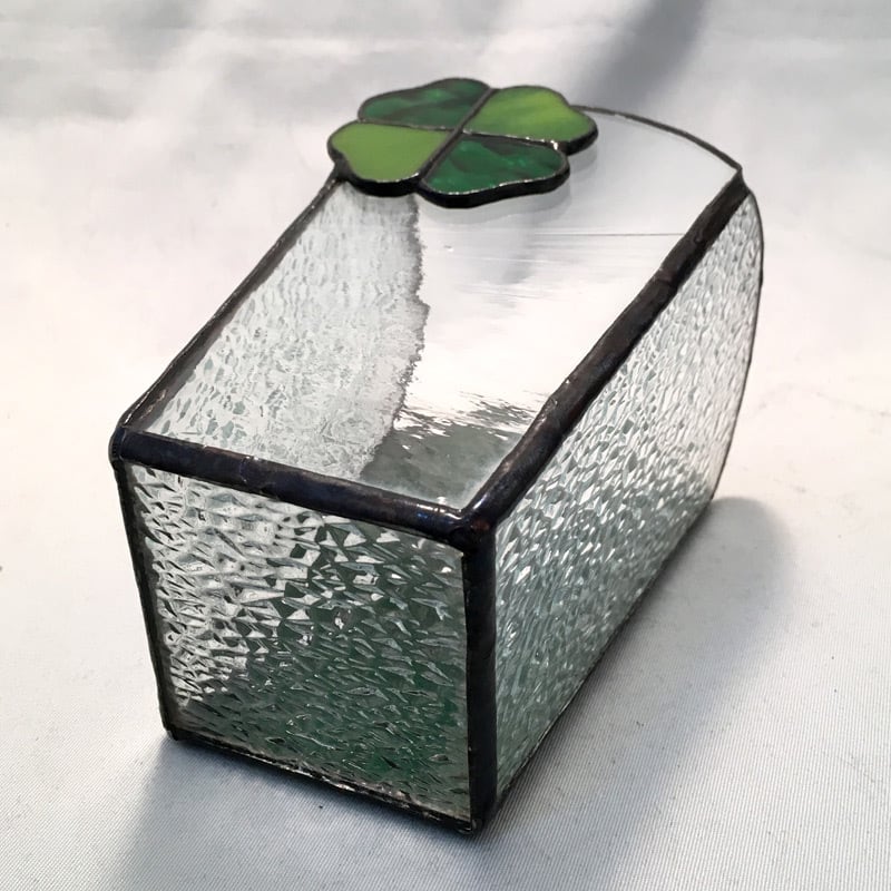 【ハンドメイド】ステンドグラス小物入れ ステンドグラス小物入れの通販 | iichi 日々の暮らしを心地よくする