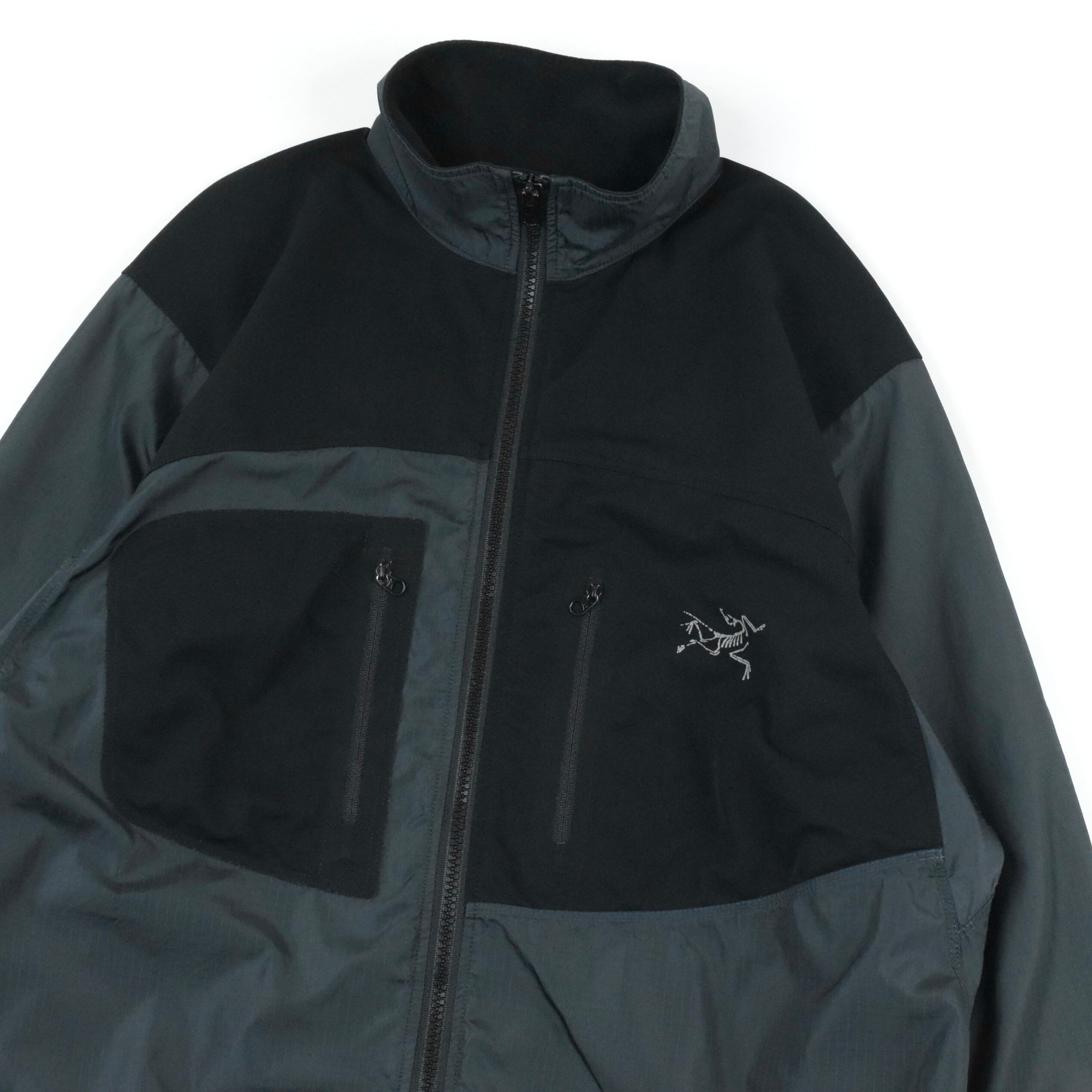 ARC'TERYX TAU LIGHT JACKET ''CINDER'' | PLAIRE