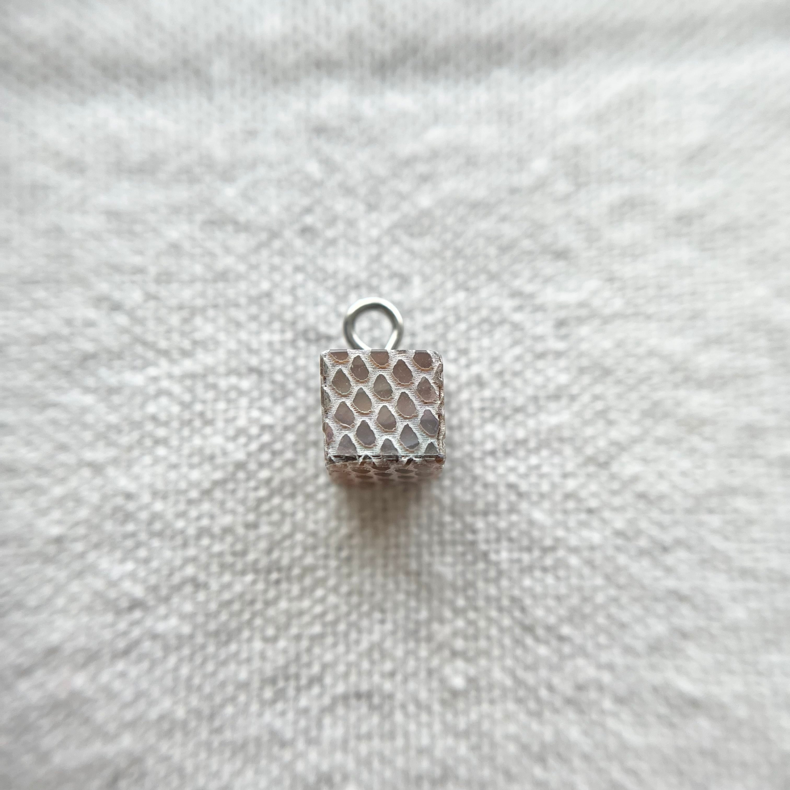 立体スクエア×パイソン柄(茶蝶貝)9㎜