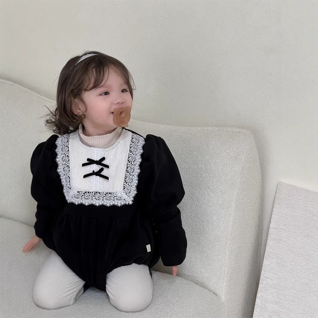 【BABY】暖かいプリンセスブラックロンパース