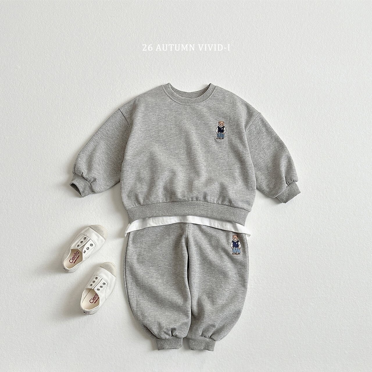 韓国子供服 / VIVID-I / 26Autumn /刺繍ベアー セットアップ / キッズ服 / ジュニア服 / 秋服 *XS~JM*