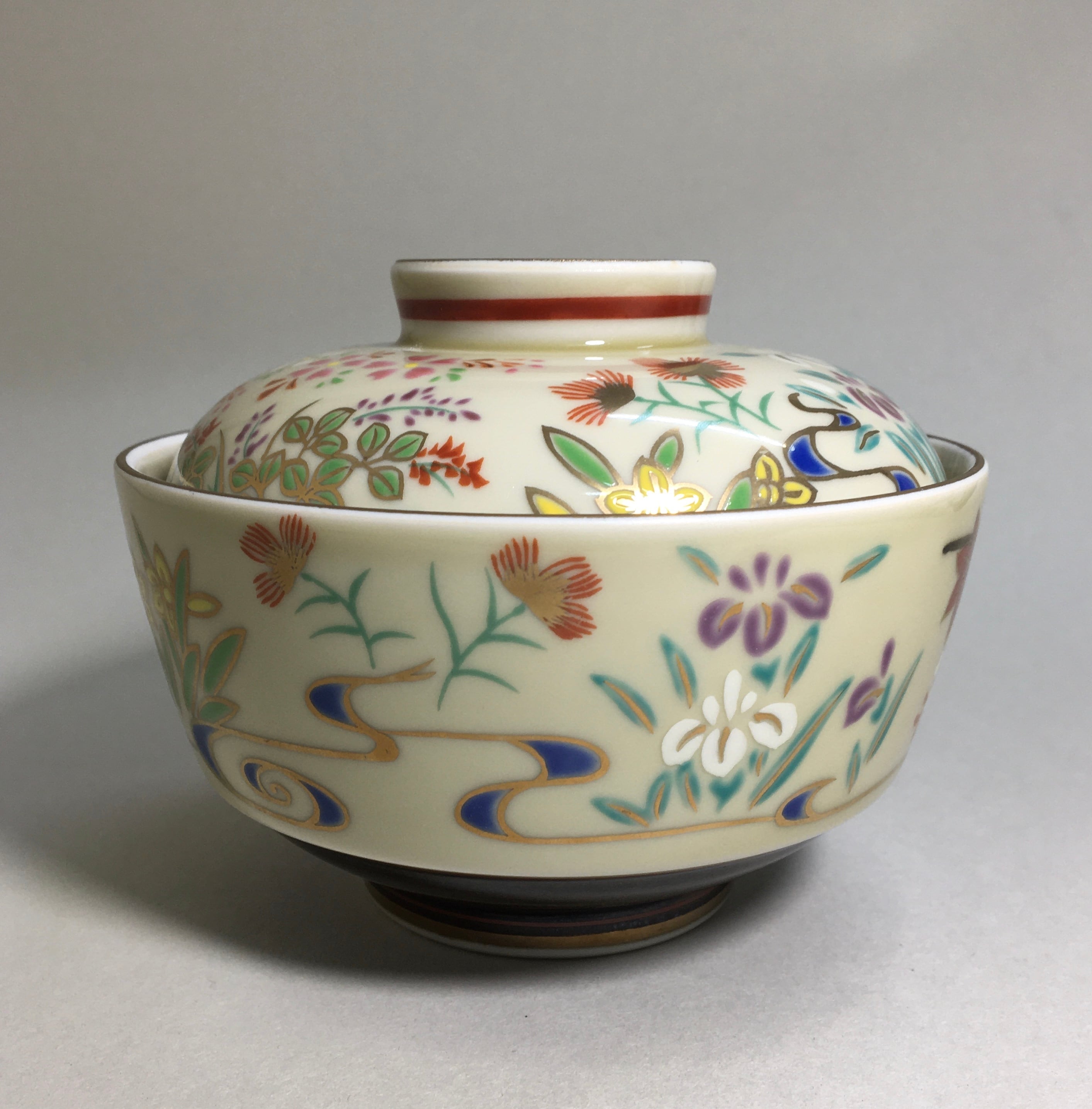 ☆有田焼 四季の花 毛料蓋物 | Cross Border Merchandising