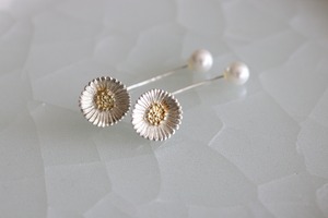 lavoro cica　ハルジオン シルバーピアス