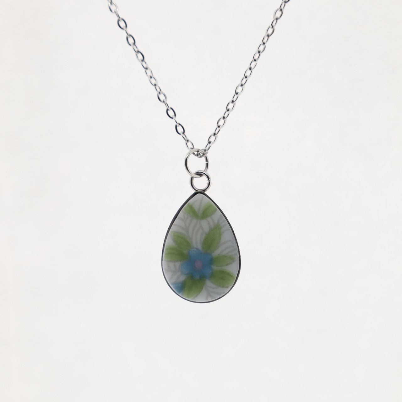 Framed Necklase37
