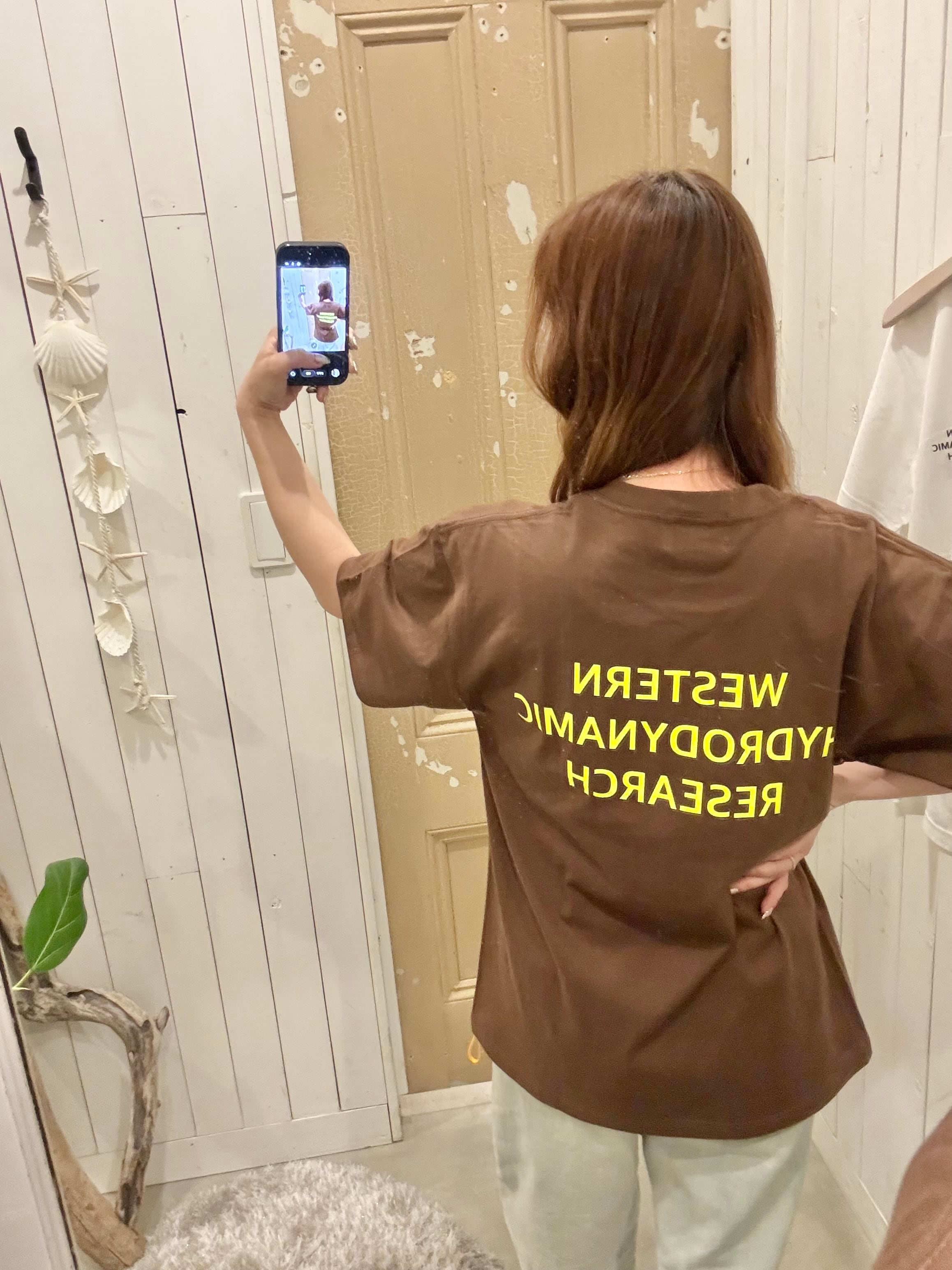 WHR(Western Hydrodynamic Research) Tシャツ ¥9,000(9,900) | LIFE is