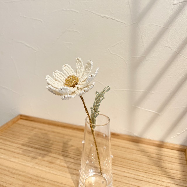 anokono flower 　マーガレット　ビーズフラワー