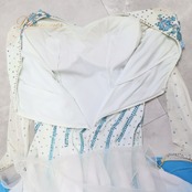 社交ダンス 衣装 スタンダードドレス ワンピース ドレス スタンダード 白 水色 フロート レース デモ 競技 ダンス パーティ 発表会 ホワイト系 ブルー系 グラデーション デザイン さわやか スカート 重ね着 エレガント イベント用 ファッション 美しい ステージ衣装 おしゃれ 競技会用