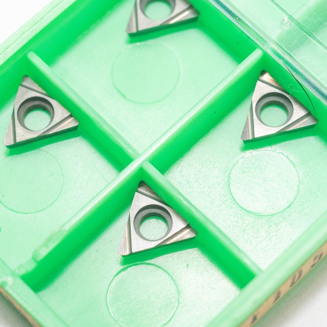 三菱マテリアル TPGK731L:NX33（開封品8個入・型番不明瞭）