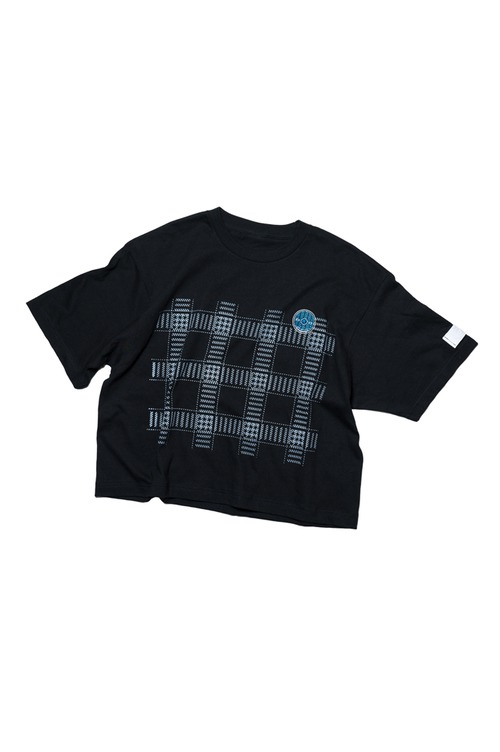 大きな横断歩道チェックのTシャツ