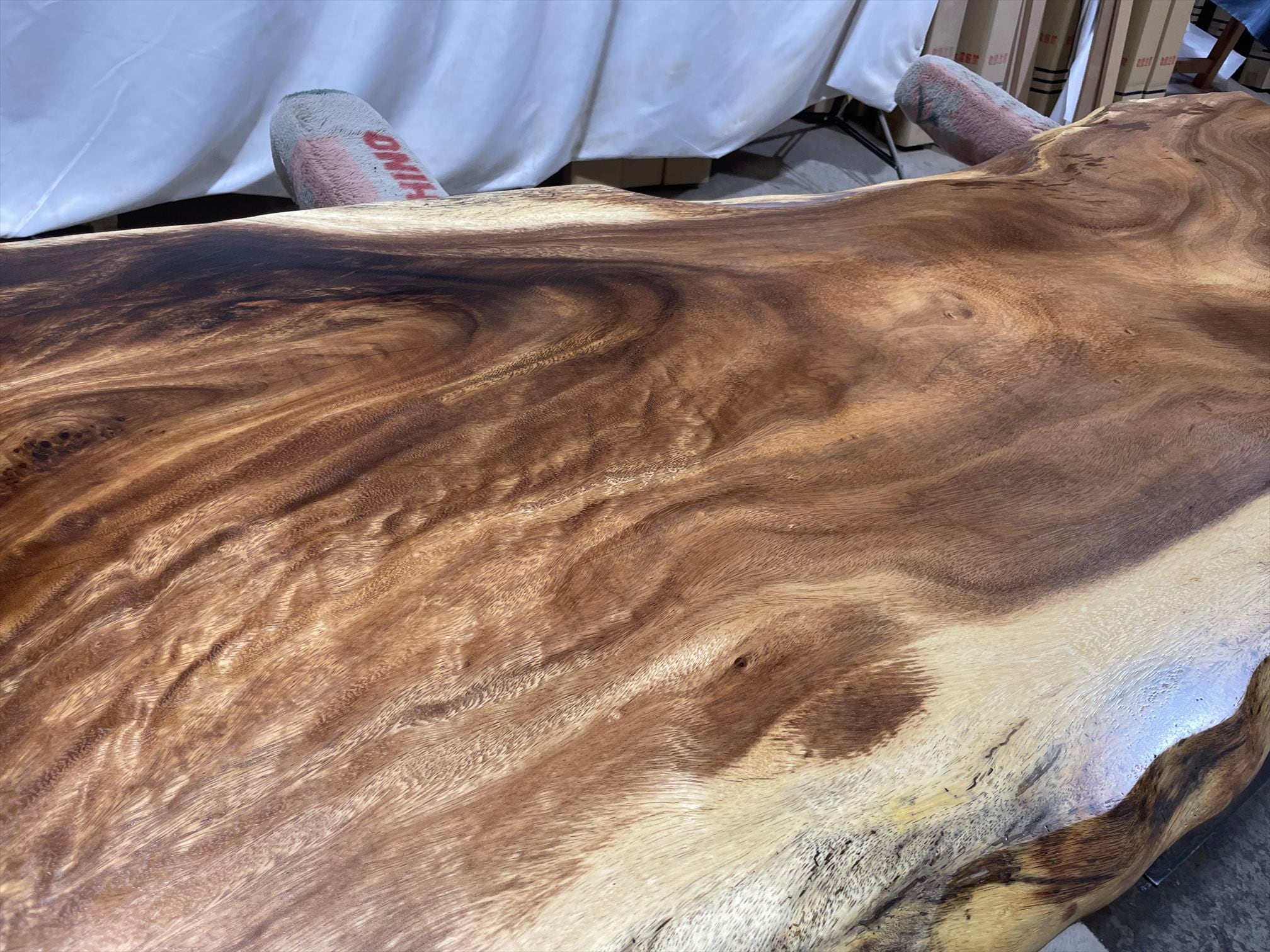 モンキーポッド9089 一枚板無垢 乾燥材 1860x630-530-650x48mm