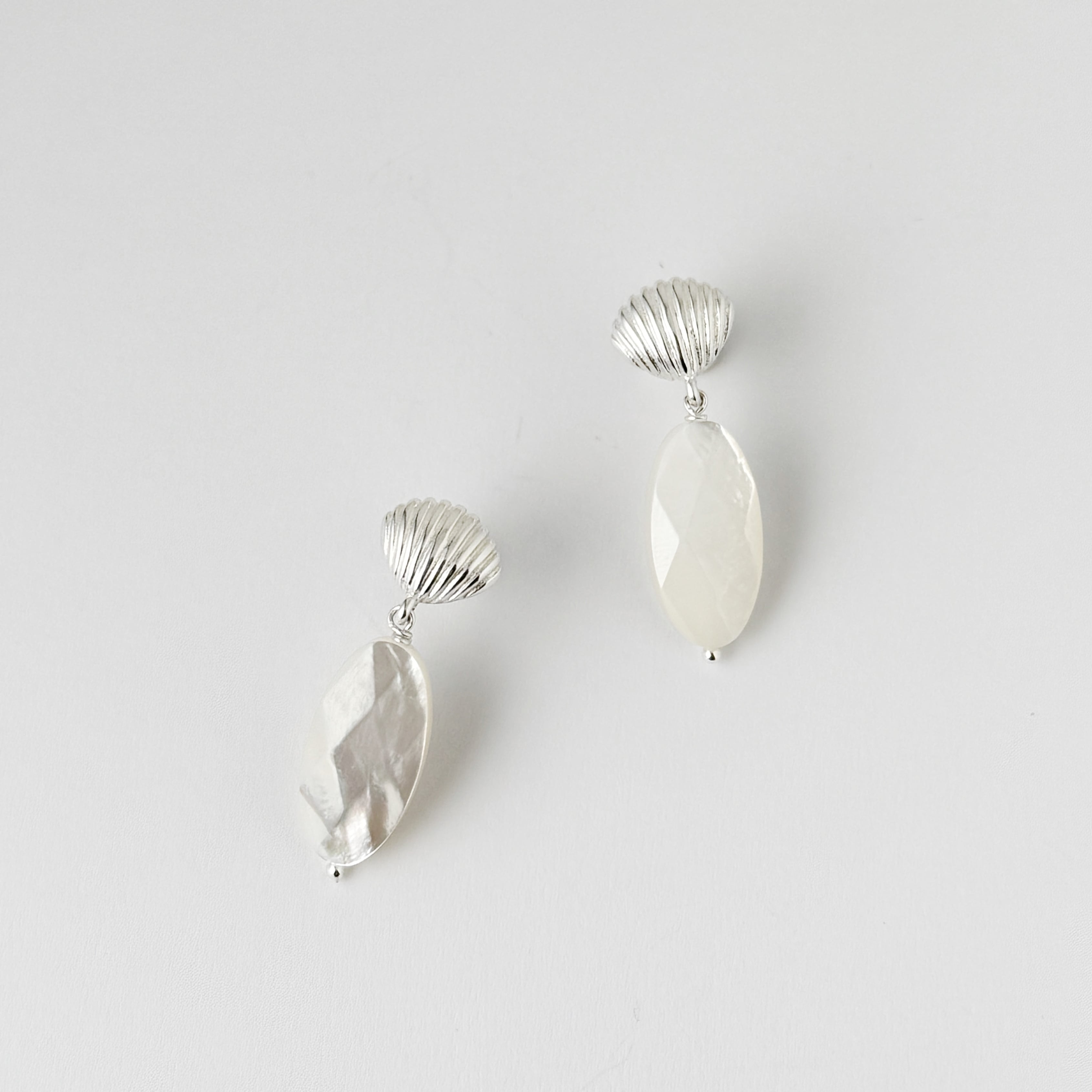 Lagoon Original 白蝶貝 シェル スタッド ピアス