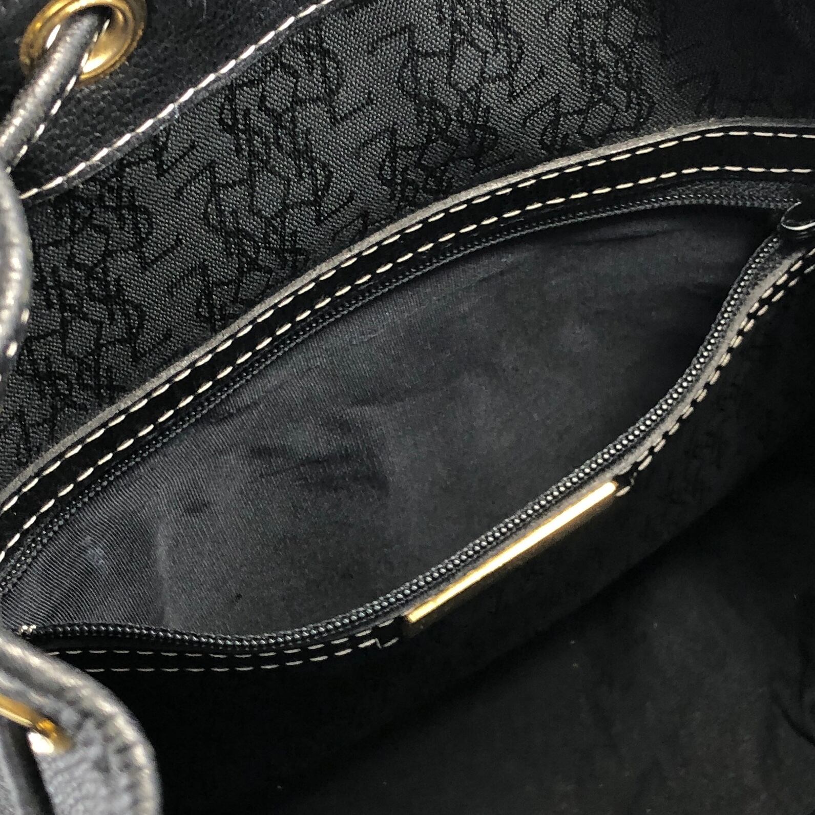 Yves Saint Laurent イヴ・サンローラン YSLステッチ レザー Yves Saint Laurent イヴ・サンローラン YSLステッチ レザー