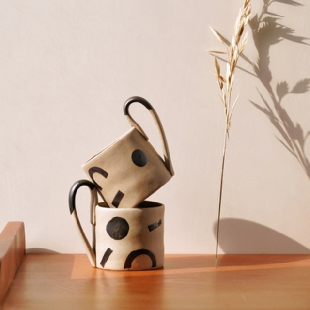 韓国 幾何学模様がおしゃれなハンドメイドマグカップ♡セラミック カップ