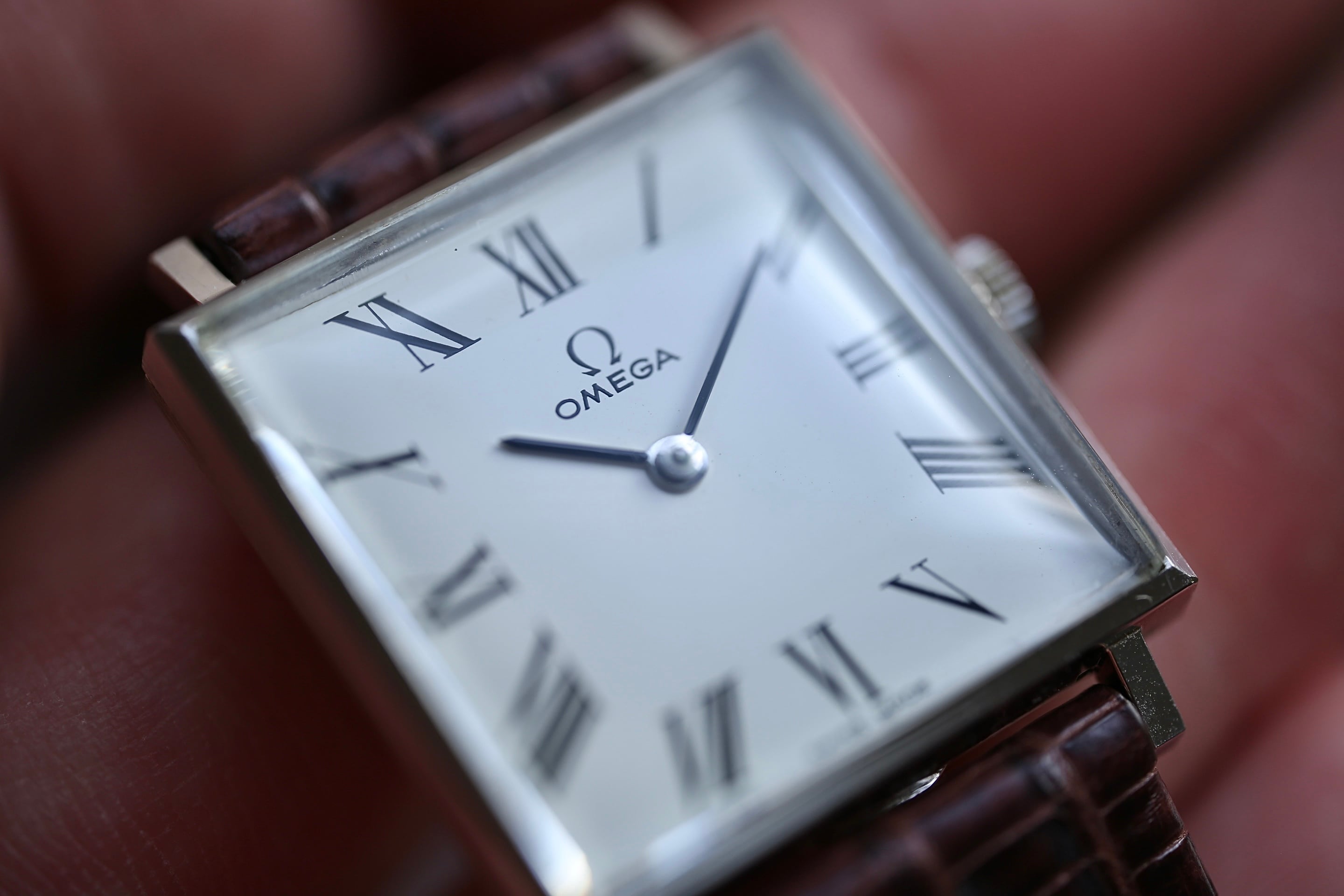 【OMEGA】 1974年製 オメガ 北米限定モデル スクエア型 ホワイトゴールド無垢 ローマンインデックス / Vintagewatch / U.S.limited / 14K WG Cal.625