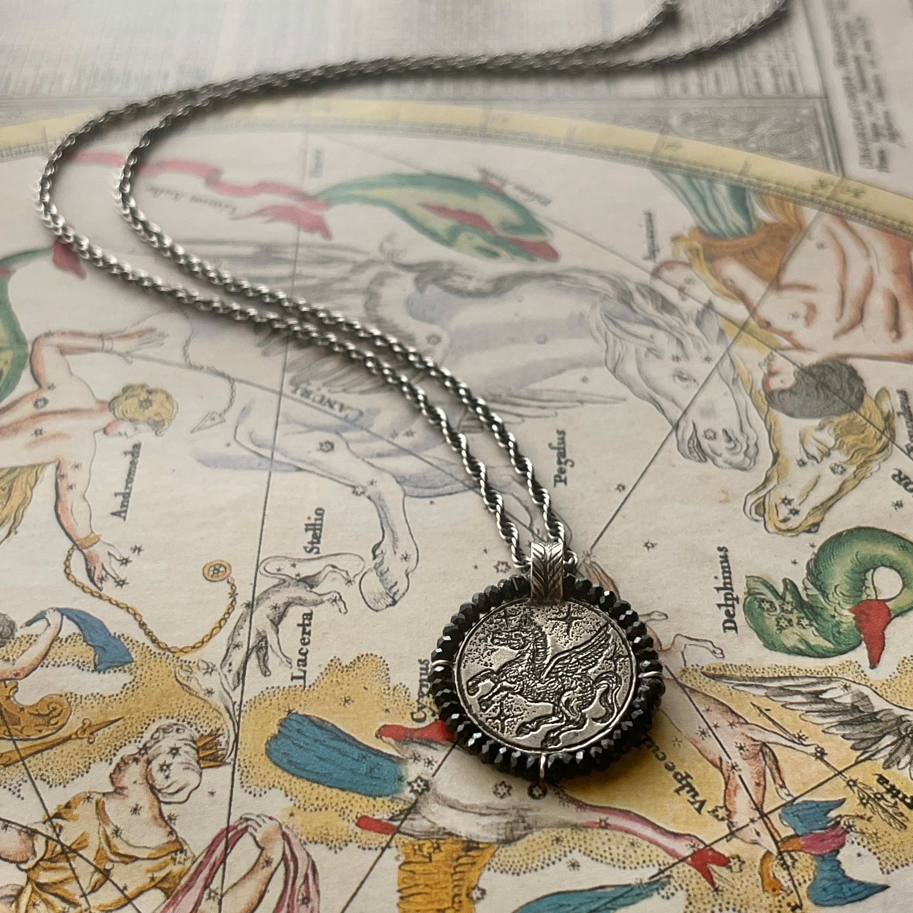 SV925 Etched Pendant -Pegasus(with Pearl or Black Spinel ) / シルバー製 エッチングペンダント・ペガサス(パール、又はブラックスピネル付き)