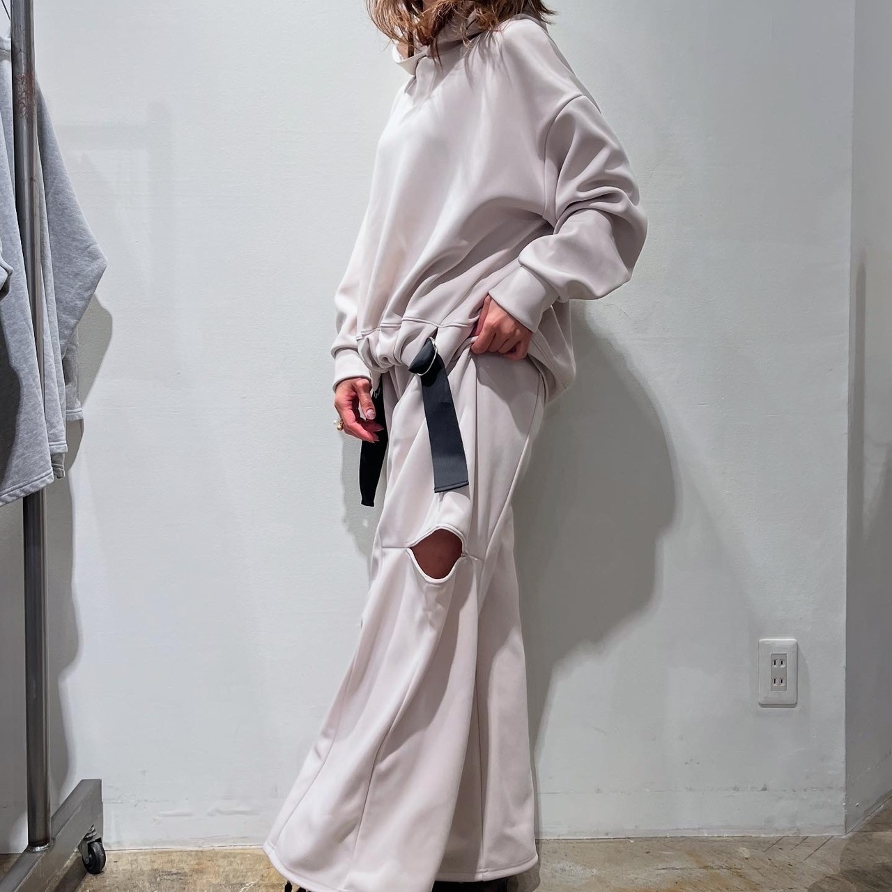 トラノイ  TRANOI 2way slit pants
