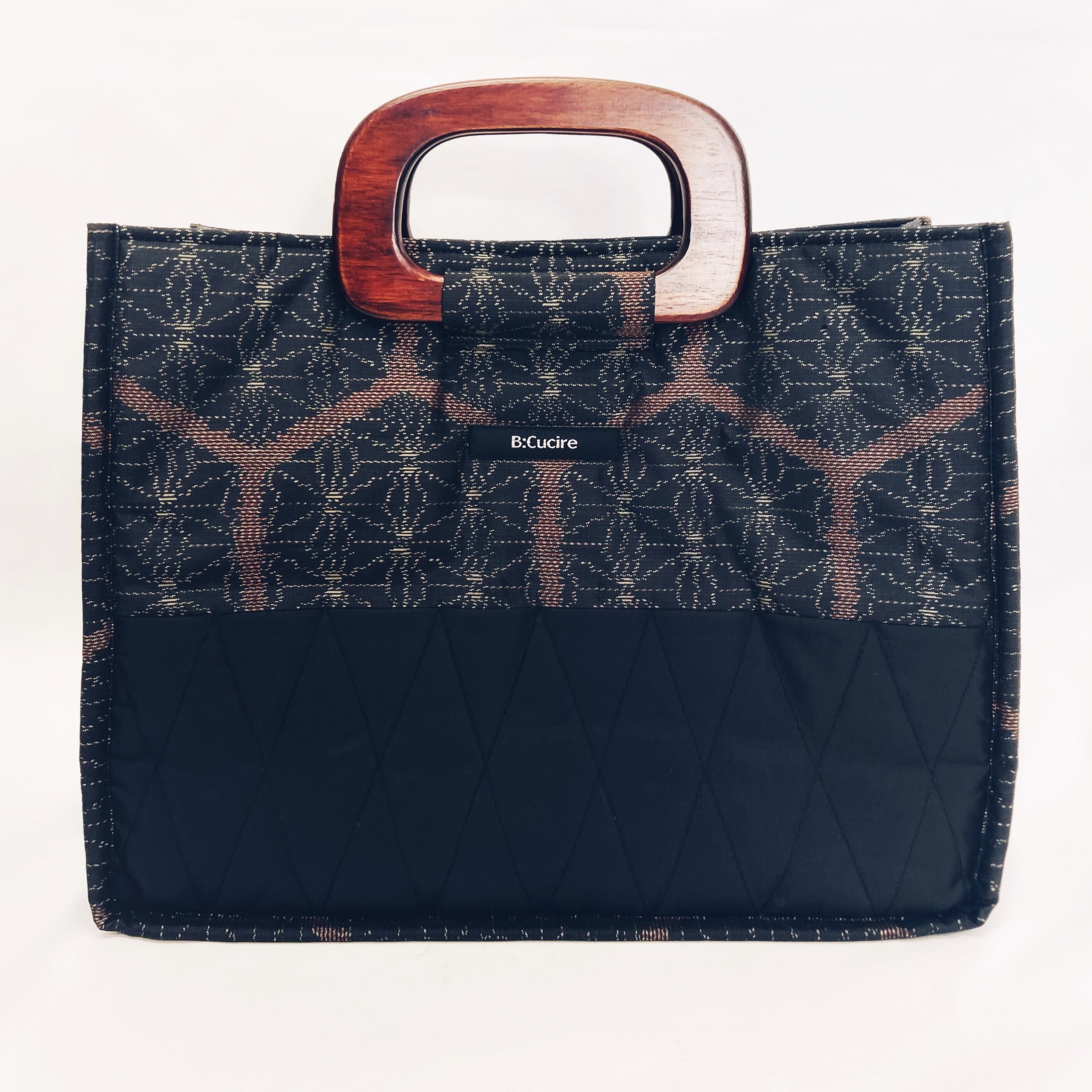 バック | B;cucire