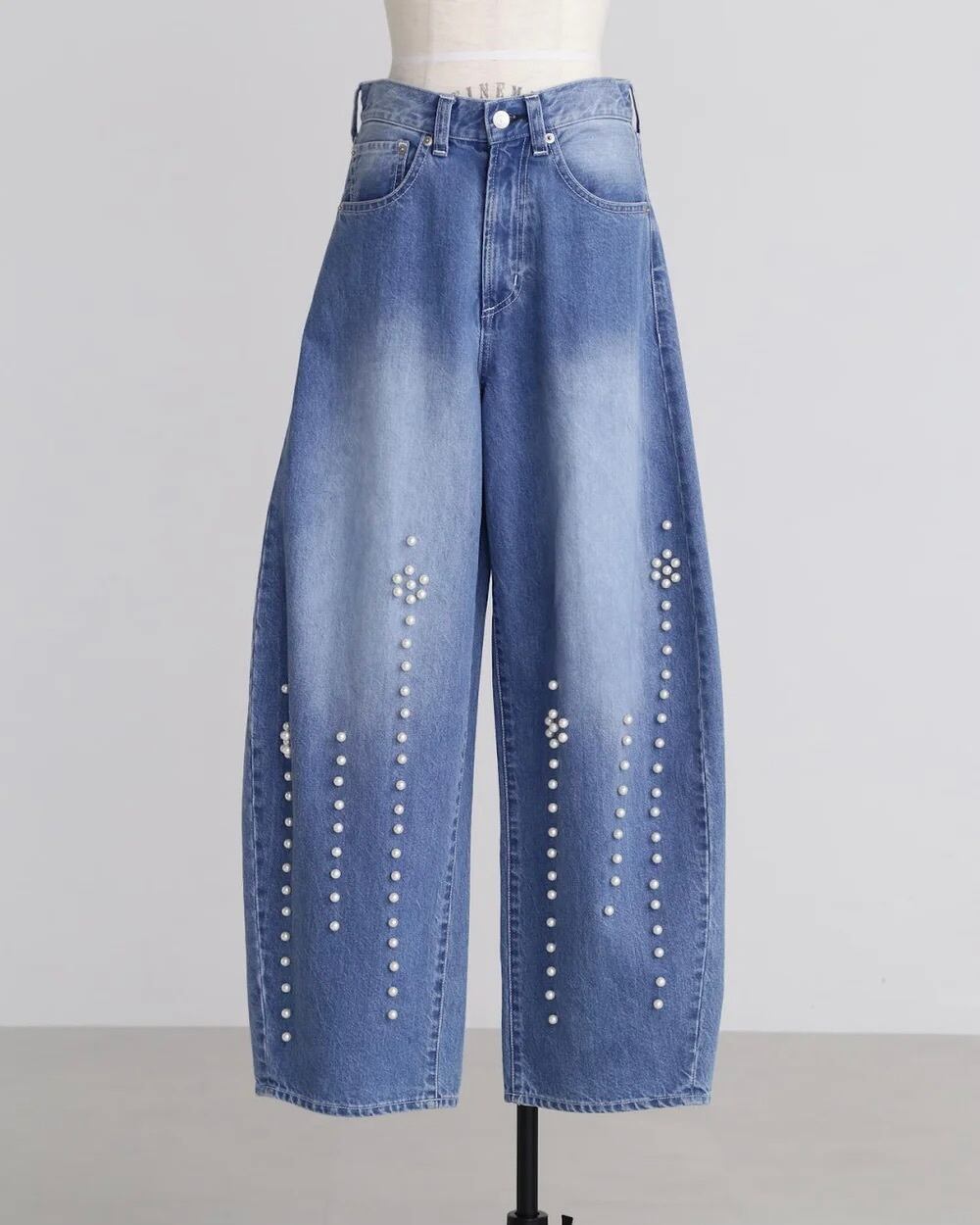 STUMBLY】Curvy Denim w/Pearl | idealclasse