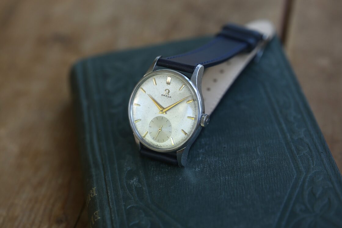OMEGA】 1956年製 オメガ 30mmキャリバー ホワイトダイヤル×スモール 