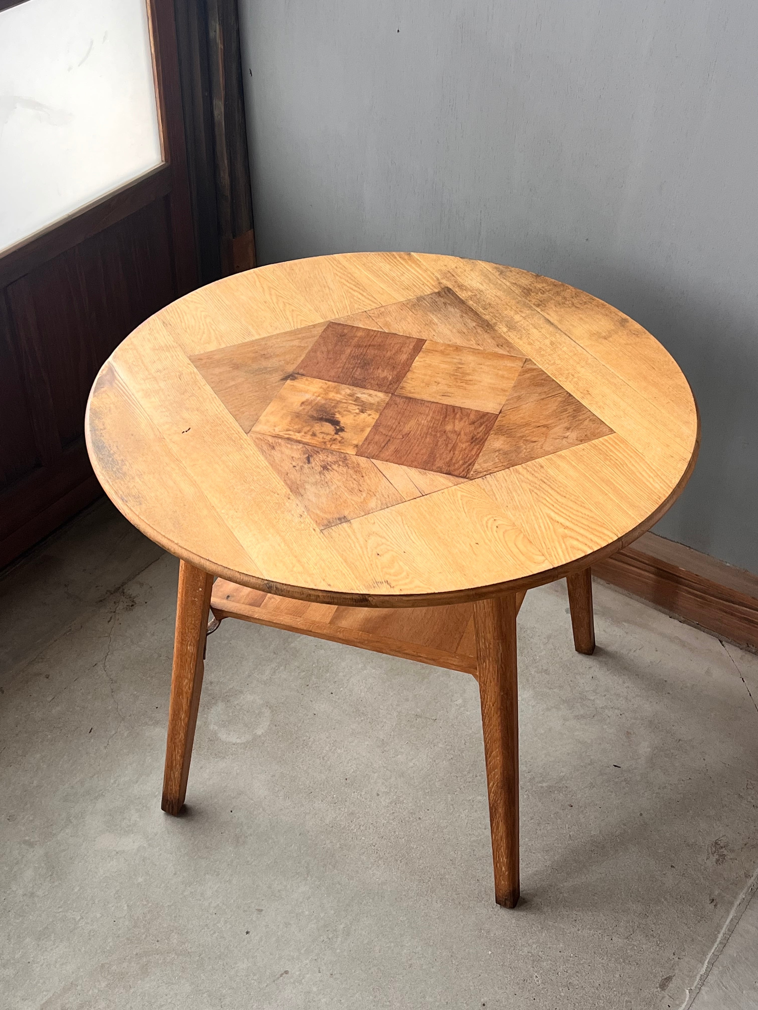 天板が素敵な丸テーブル | Legacy Market［レガシーマーケット