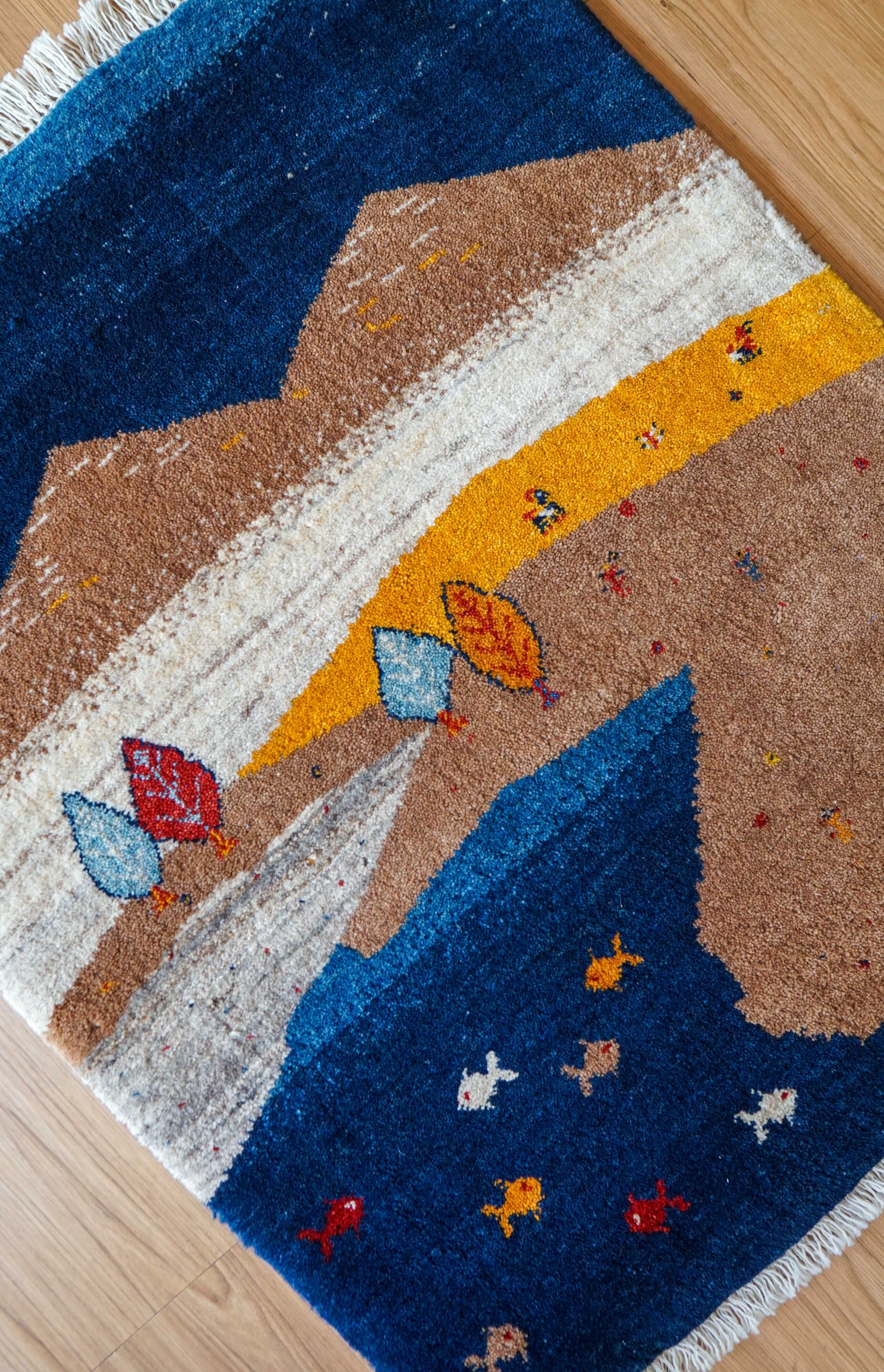ペルシャ手織りカシュクリギャッベ 93×74cm｜風景画のような天然染料