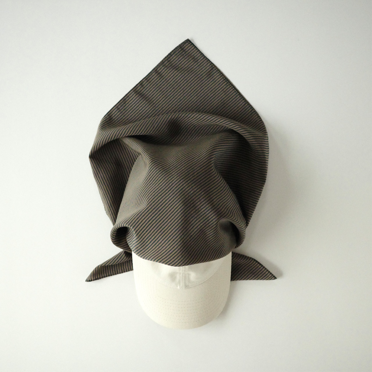 Deadstock Fabric Scarf / Bronze Khaki × Dark Green