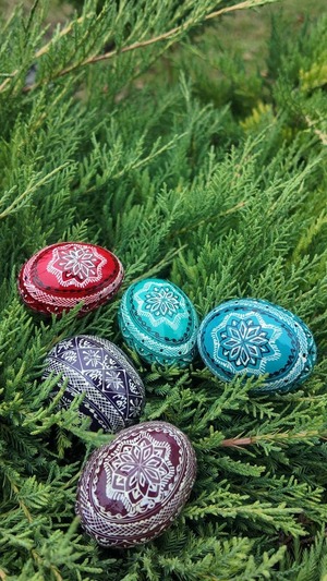 装飾用プィサンカ（イースターエッグ）with stand　コロミヤ博物館モデル