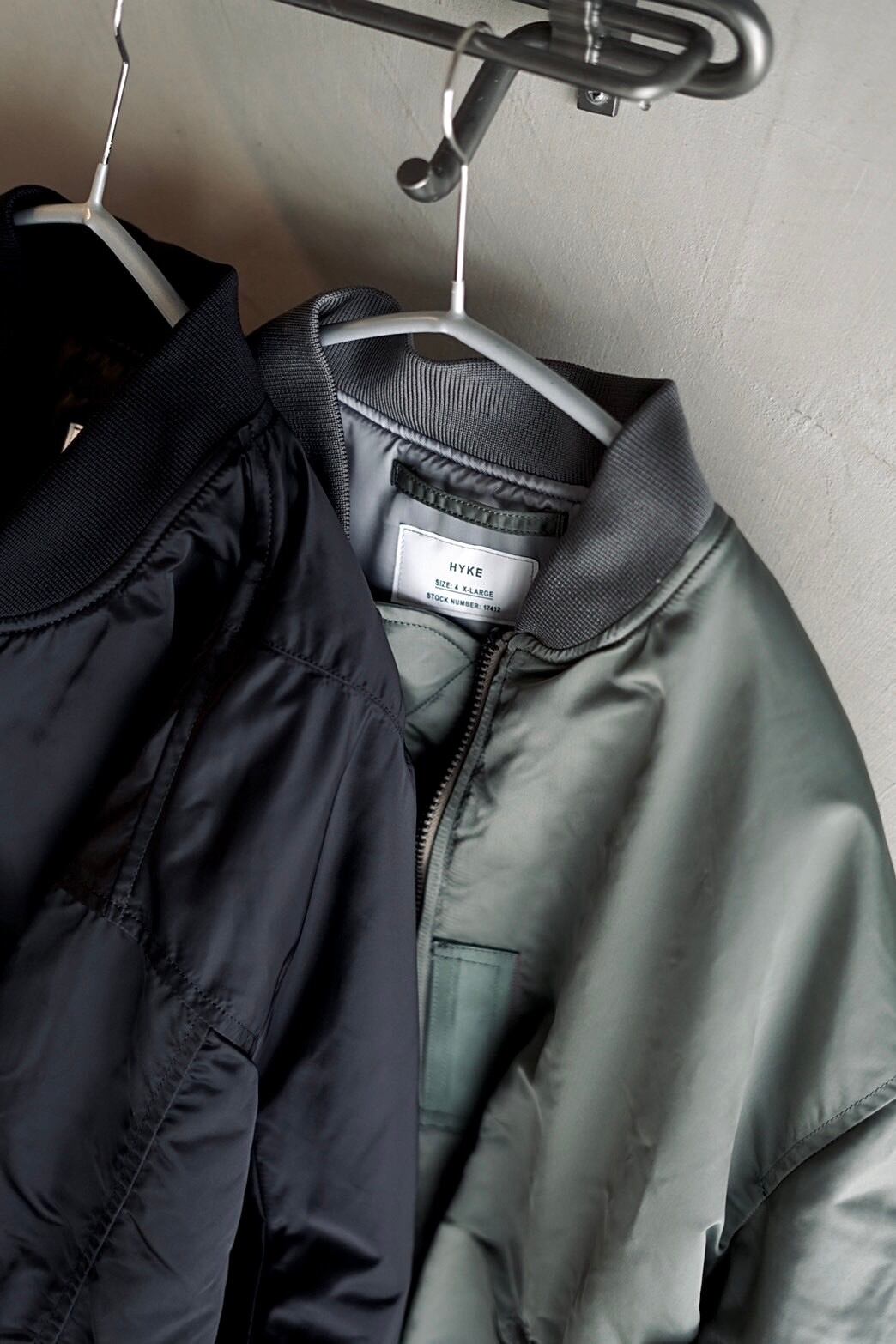 HYKE / TYPE MA-1 JACKET (BLACK , OLIVE DRAB) | JUQUI Online HYKE / TYPE MA-1 JACKET (BLACK , OLIVE DRAB) | JUQUI Online