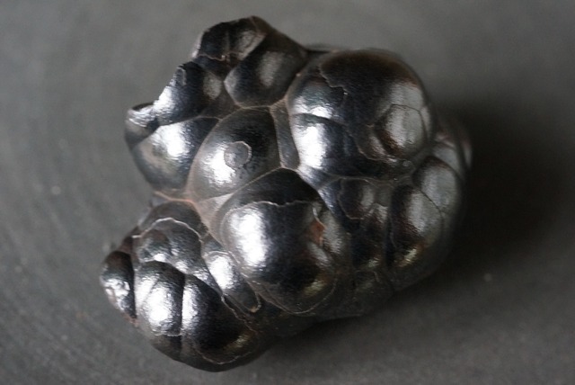 ヘマタイト　赤鉄鉱　Hematite