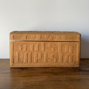 Puhdetyö / Wooden Box