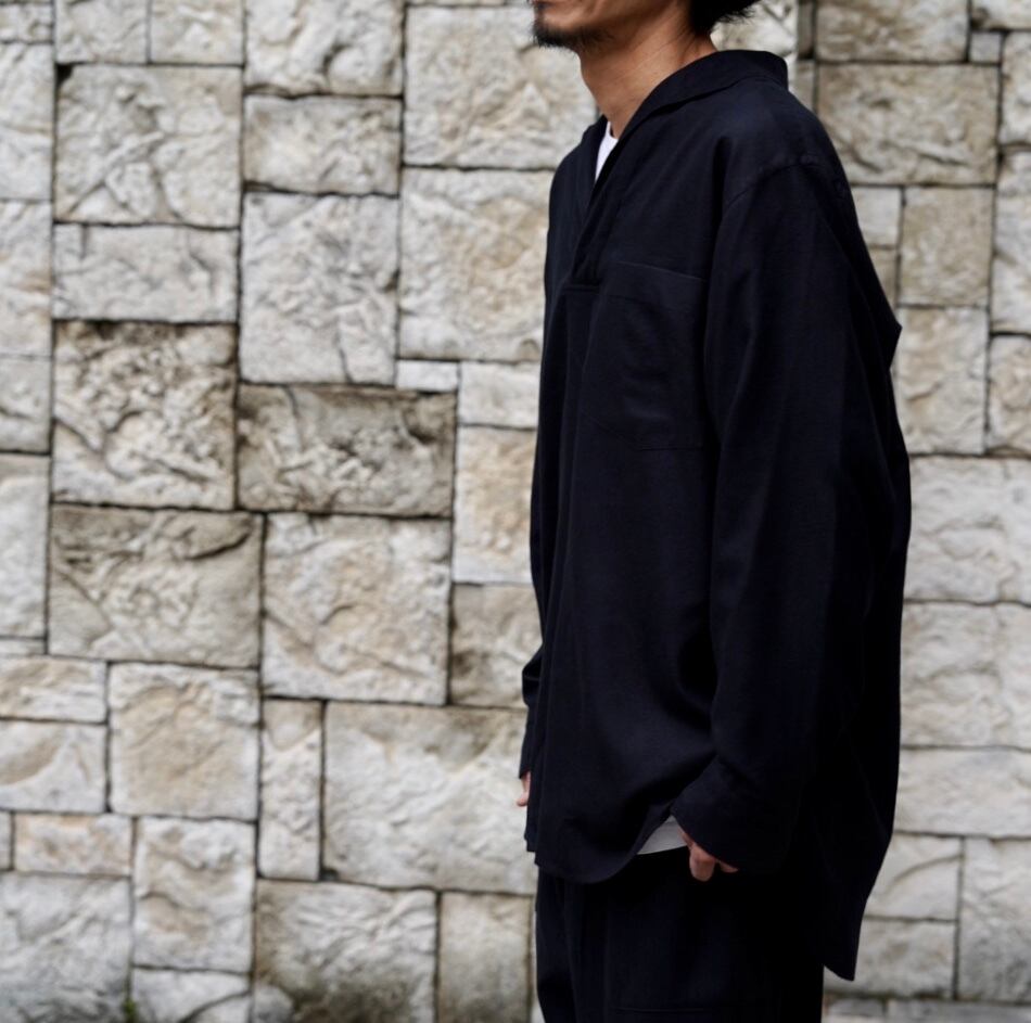 COMOLI(コモリ)/シルクネルスキッパーシャツ/navy(X01-02007) | Signs powered by BASE