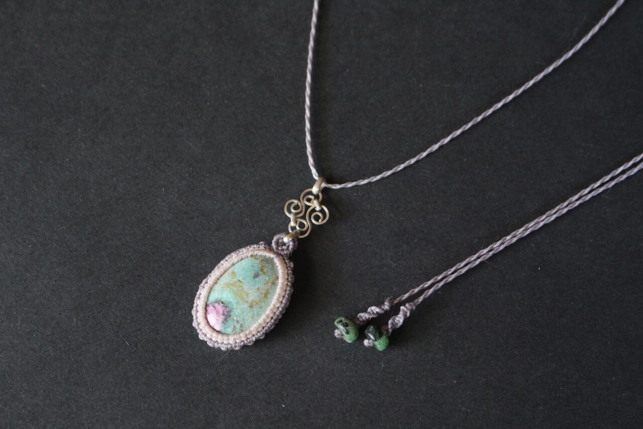Ruby in Fuchsite silver925 wire work micro macrame pendant