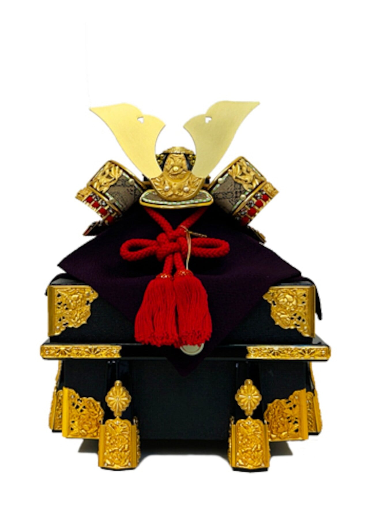 五月人形 Helmets & Samurai Dolls | 株式会社 山本人形