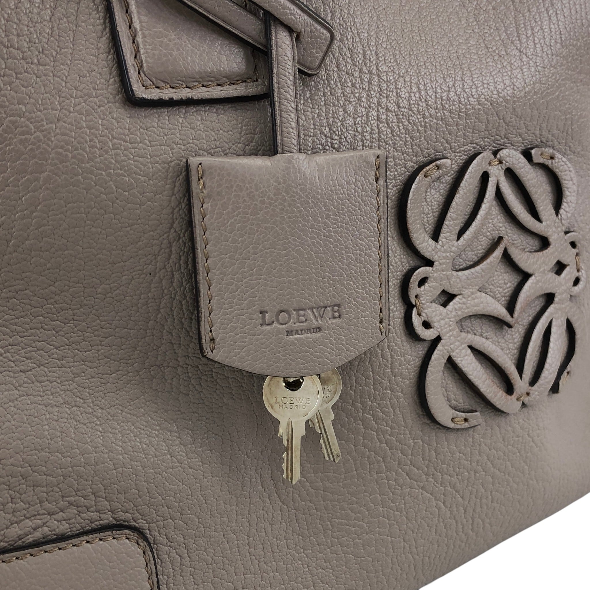 LOEWE ロエベ アマソナ36 ハンドバッグ グレー アナグラム レザー