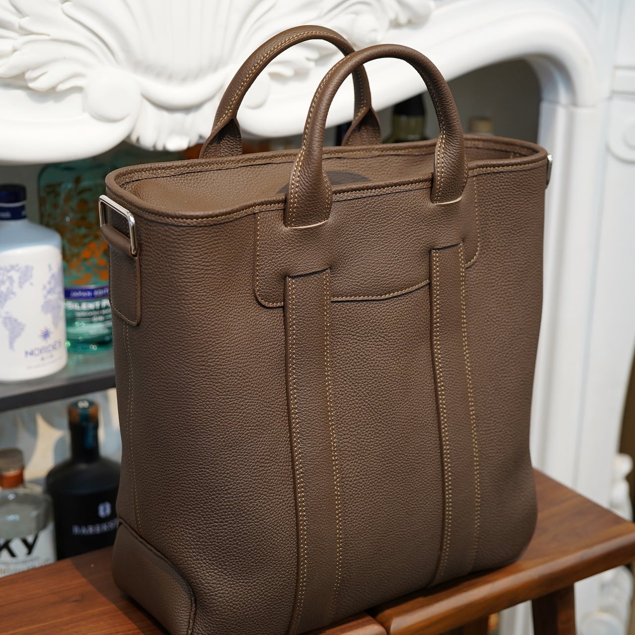 Le Bonheur ルボナー パパストート小 デンマークカーフマルーン Le Bonheur ルボナー パパストート小 デンマークカーフマルーン