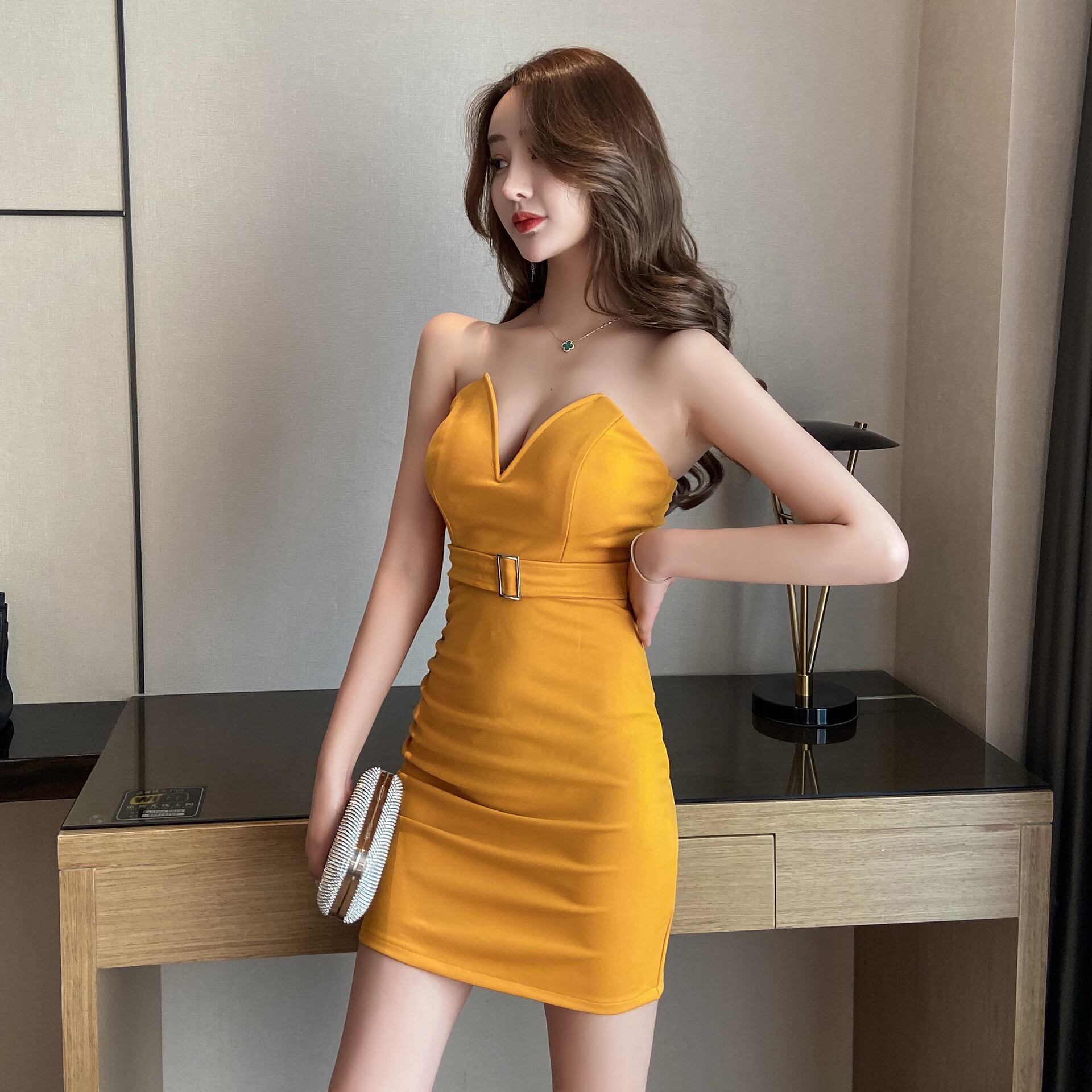 4色 超人気 再入荷 チューブトップ ミニスカート 谷間魅せ セクシー ZD2509-YM8466