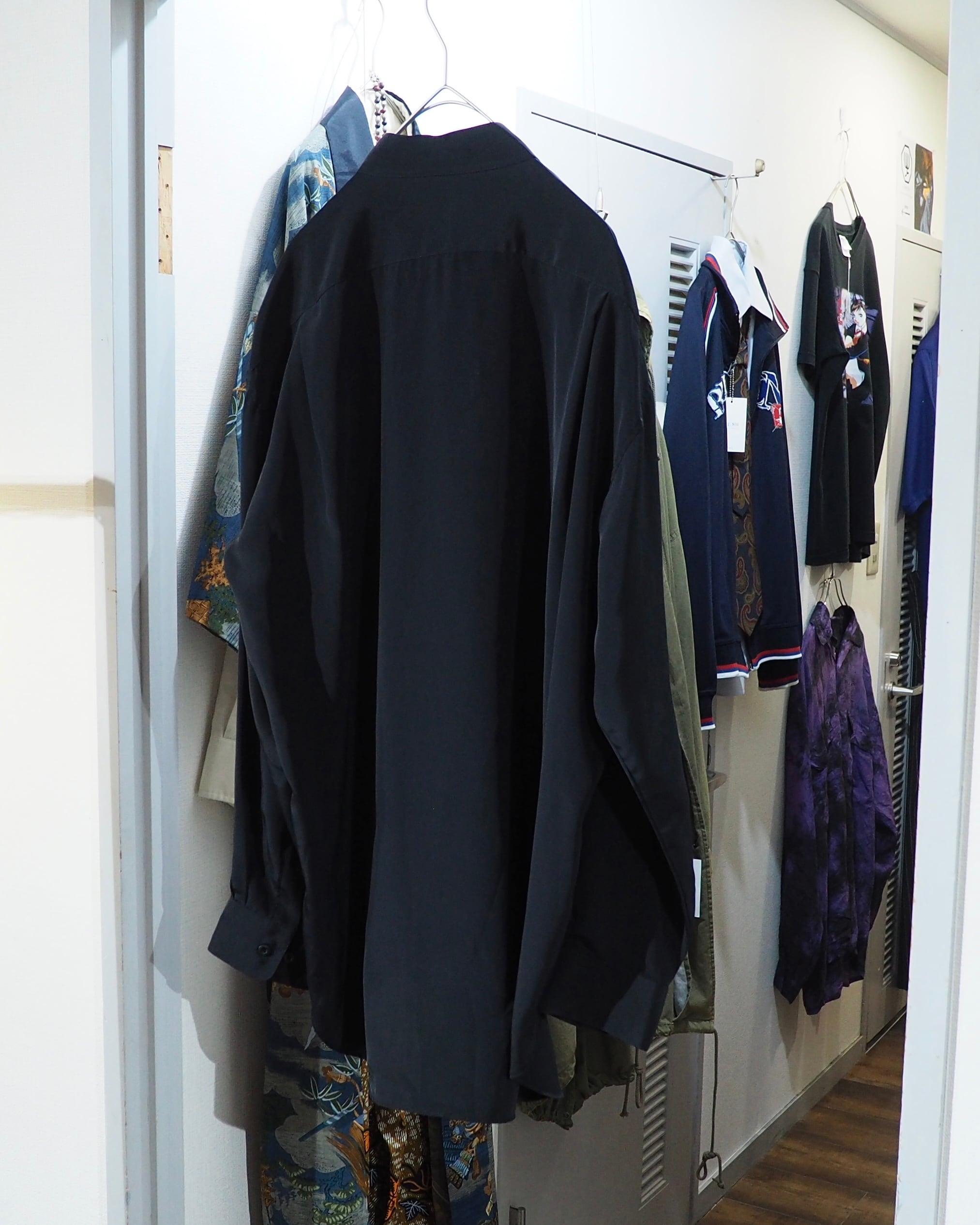 1980 - 90s ” 畝り ” Geometric Mode pattern vintage No collar Shirt