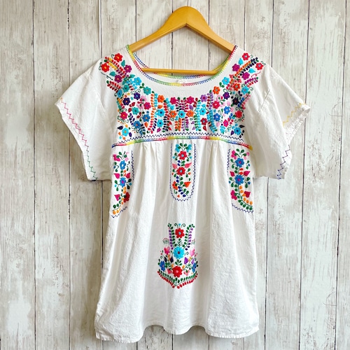 80s RainbowStitch White Mexican Tunic