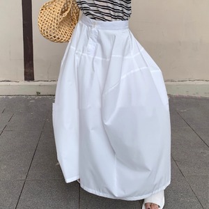 2-button slim flower bud SKIRT　v01629