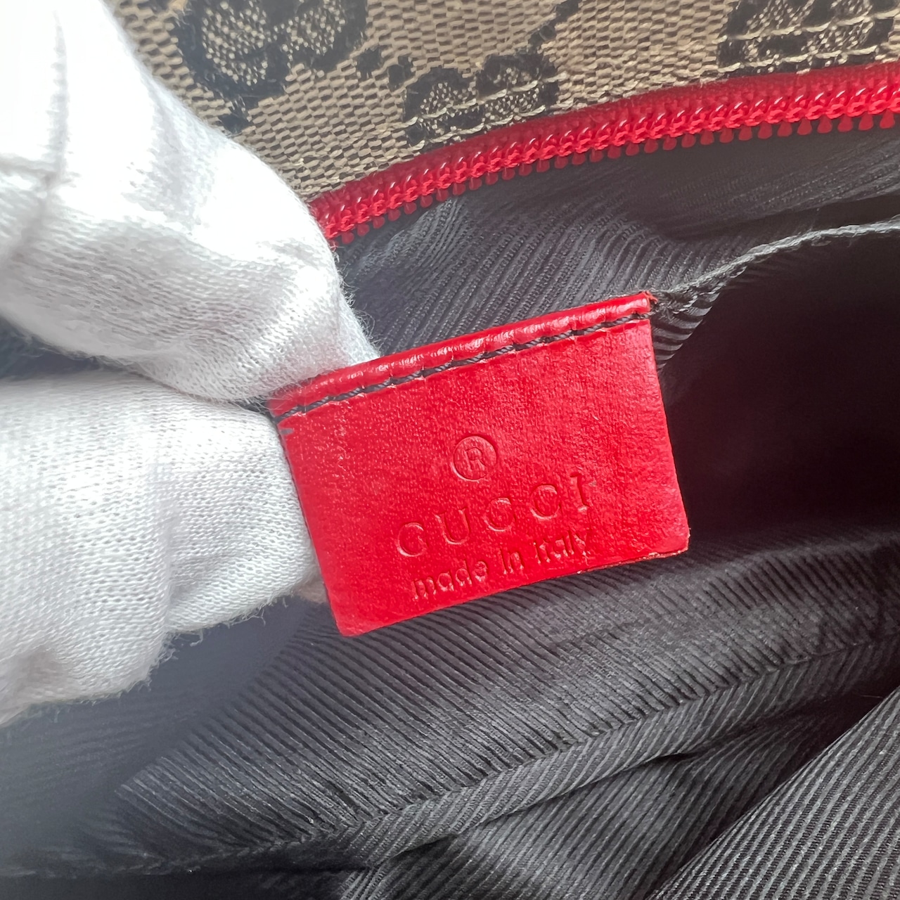 GUCCI グッチ   GGキャンバス ショルダーバッグ レッド A-10521