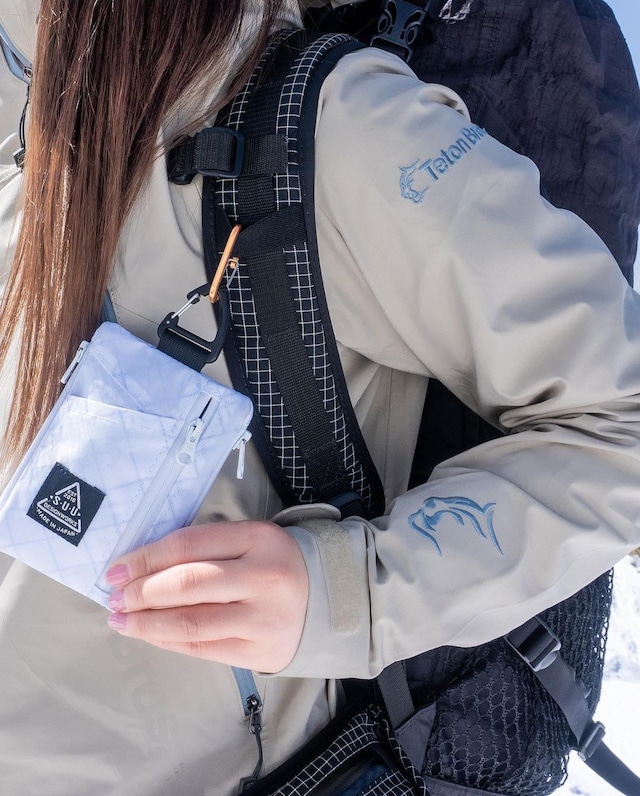 multi pouch (WHITE × ICE BLUE）