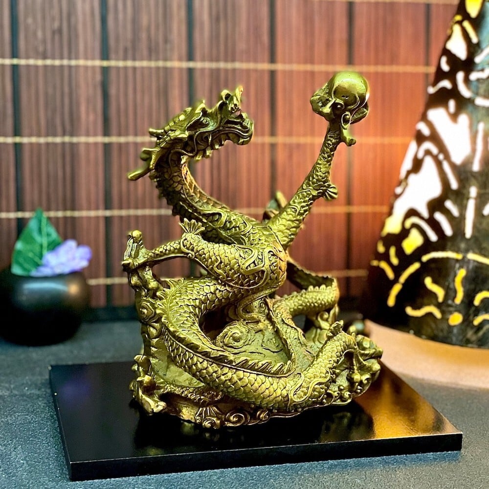 真鍮(？)か銅（？) 龍の置物　オブジェ　　［匿名便］ 真鍮製 黄銅 オブジェ 昇龍 珠持ち ドラゴン 竜 五爪 5本爪 金運 真鍮