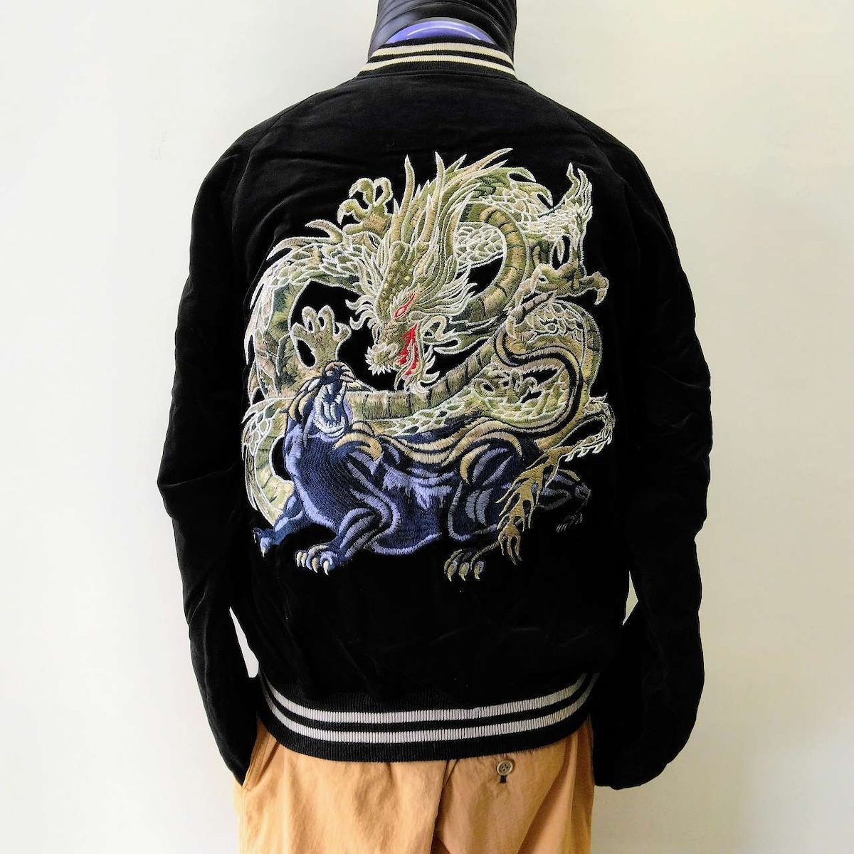 別珍 黒ヒョウvs龍 刺繍 スカジャン LL Embroidered jumper (SUKAJYAN 