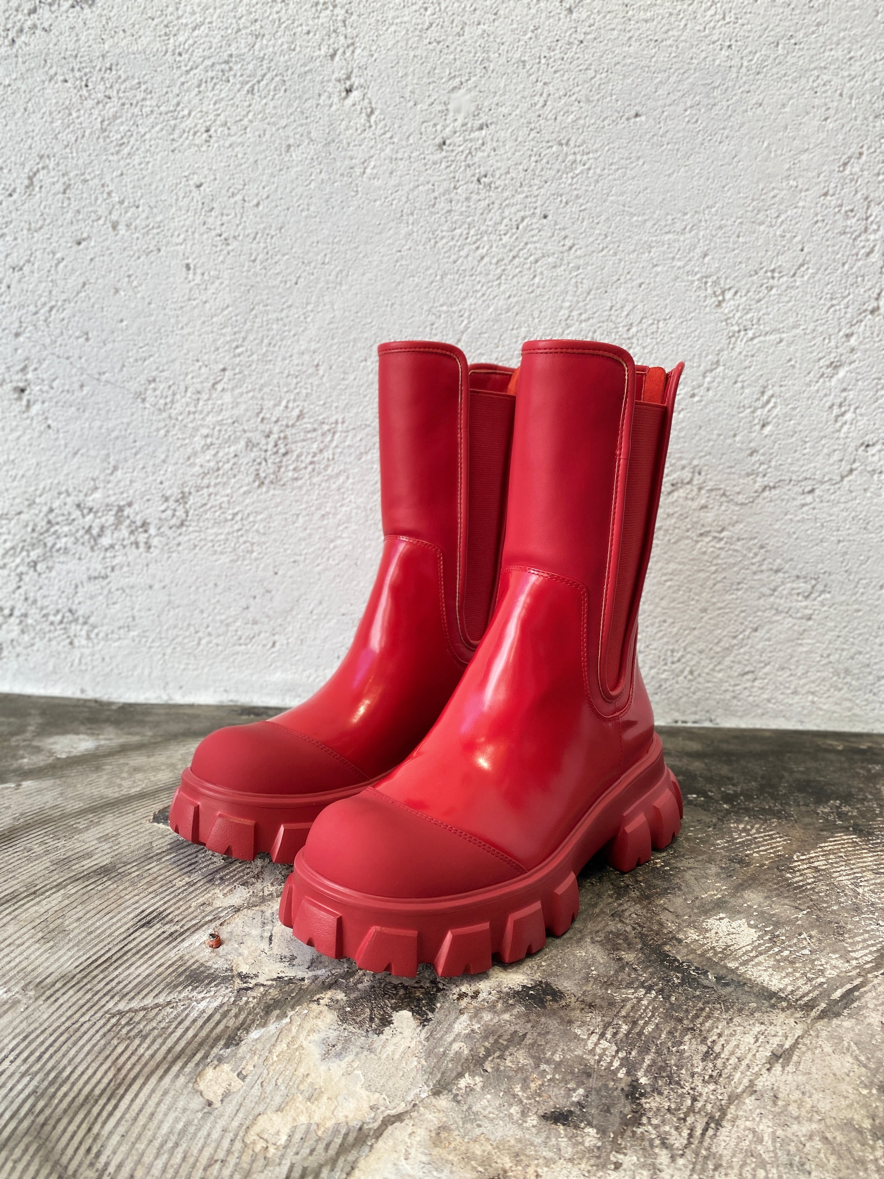 VIVIANO x lost in echo / Sidegore Boots / Red | ふぁいん