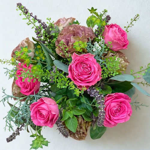 【季節のお花】明るいピンクのブーケ 画像