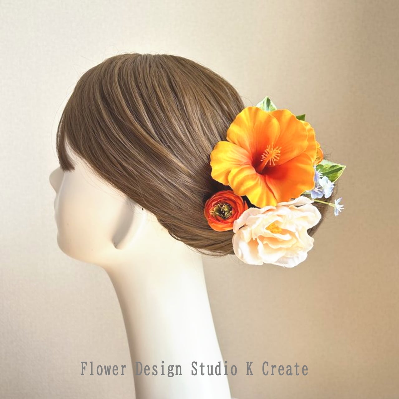 オレンジのハイビスカスとピーチローズのヘッドドレス 結婚式 ウェディング リゾ婚 海外挙式 リゾートウェディング ハイビスカス バラ オレンジ ピーチ